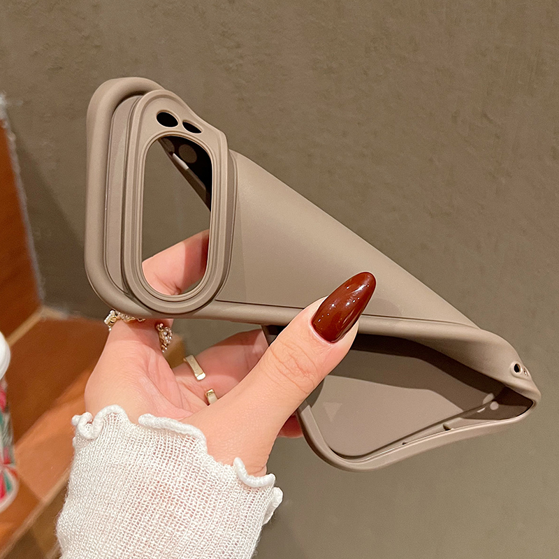 غطاء هاتف من مادة TPU بنمط نجو - مراجعة Google Pixel 9 Pro وسعره